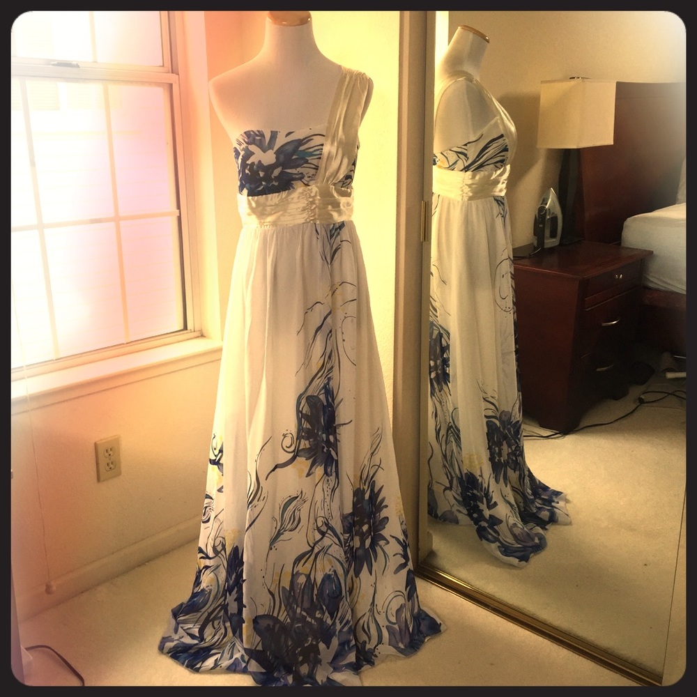 One-Shoulder Prom Gown Evening Wedding Dress